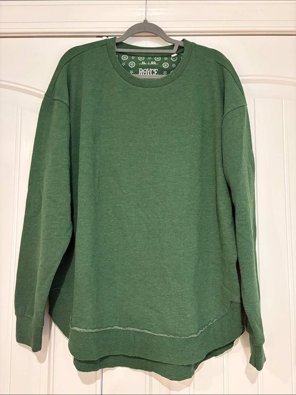 ROYCE Green Crewneck Sweatshirt NWOT